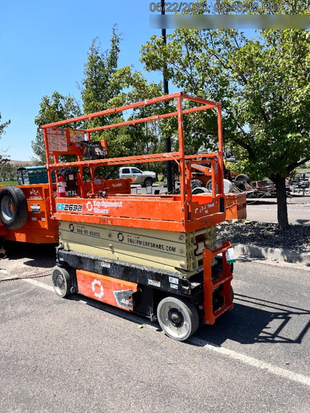 2022 JLG ES2632