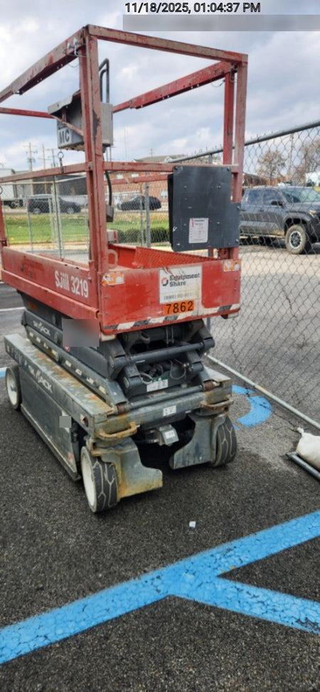 2018 Skyjack SJIII-3219 Skyjack SJIII3219 Scissor Lift w/Trojan Batteries
