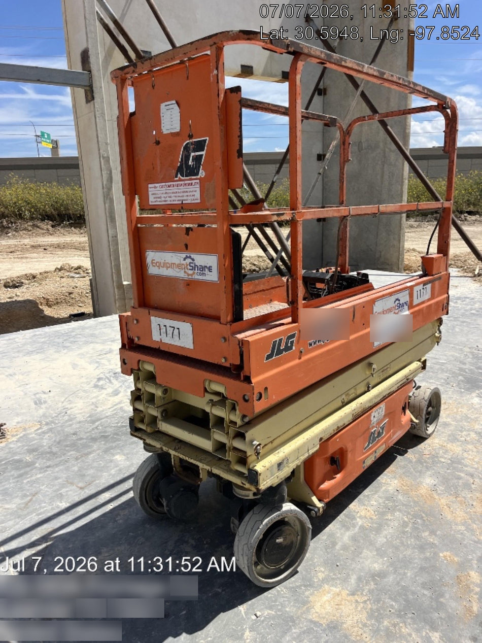 2016 JLG 1930ES