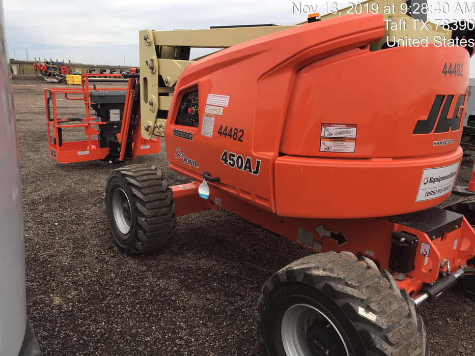 2019 JLG 450AJ