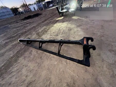 2024 JLG 1001275853