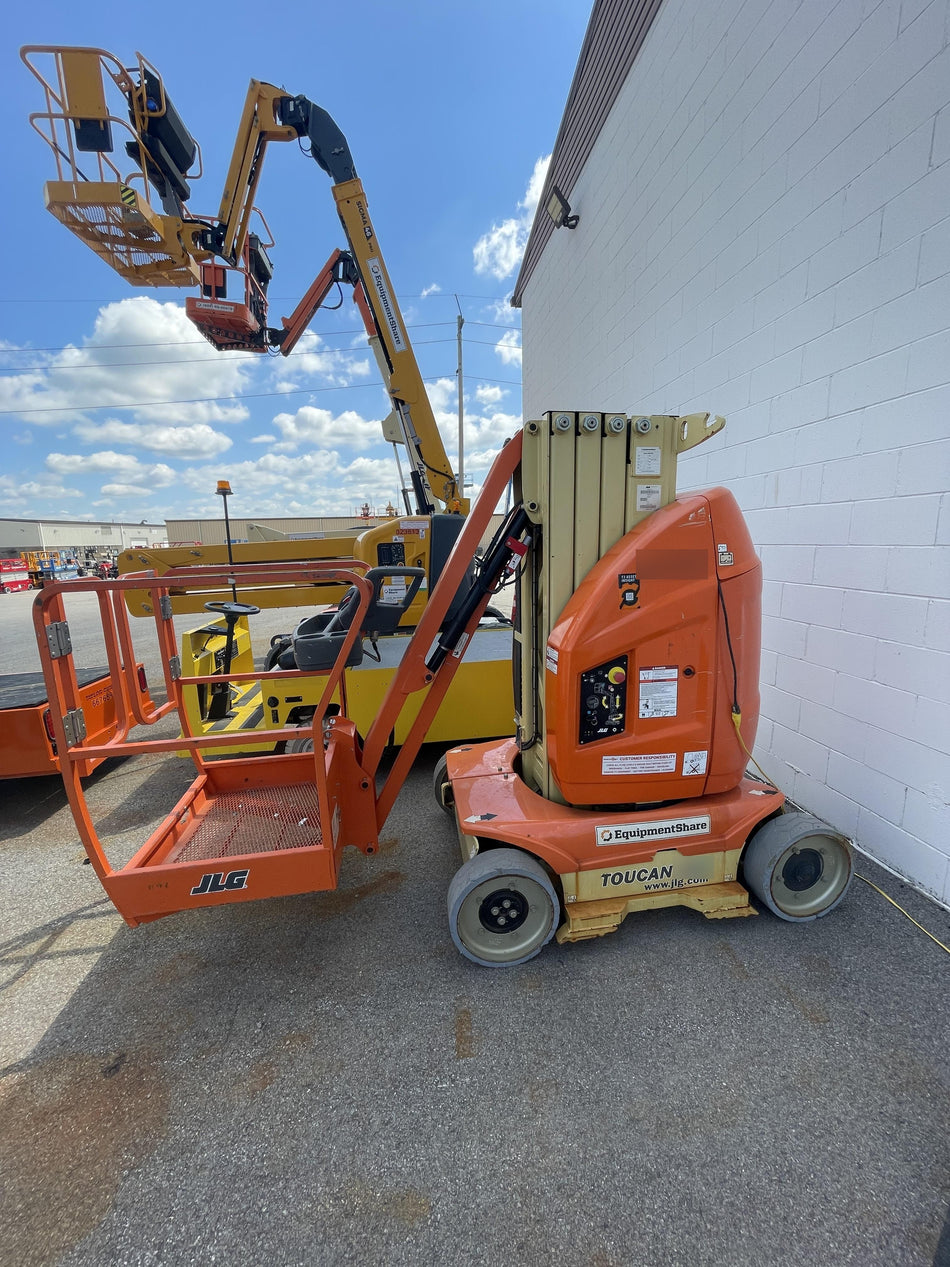 2019 JLG T26E