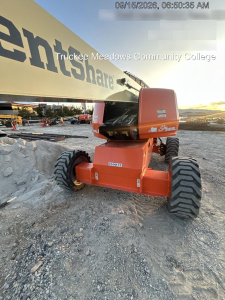 2022 JLG 660SJ