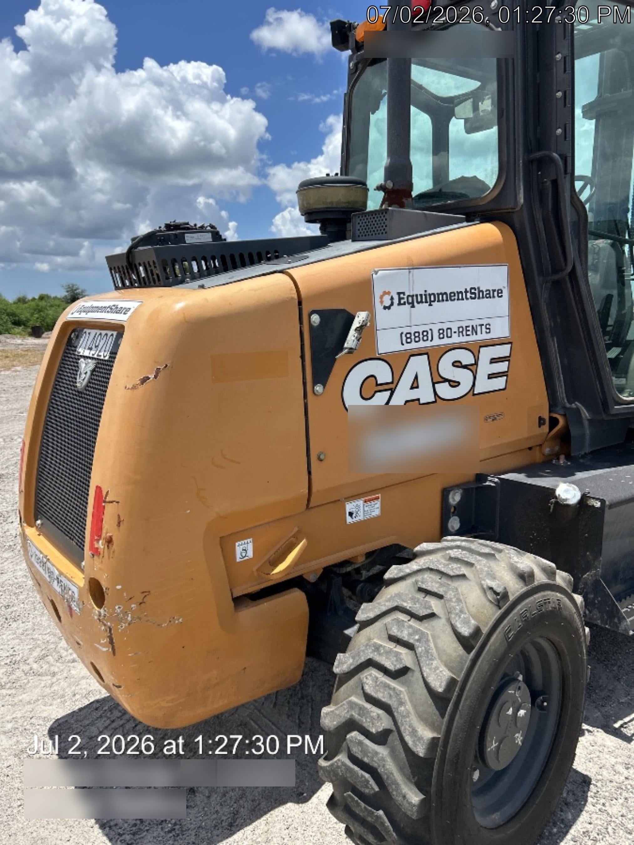 2022 CASE 586H