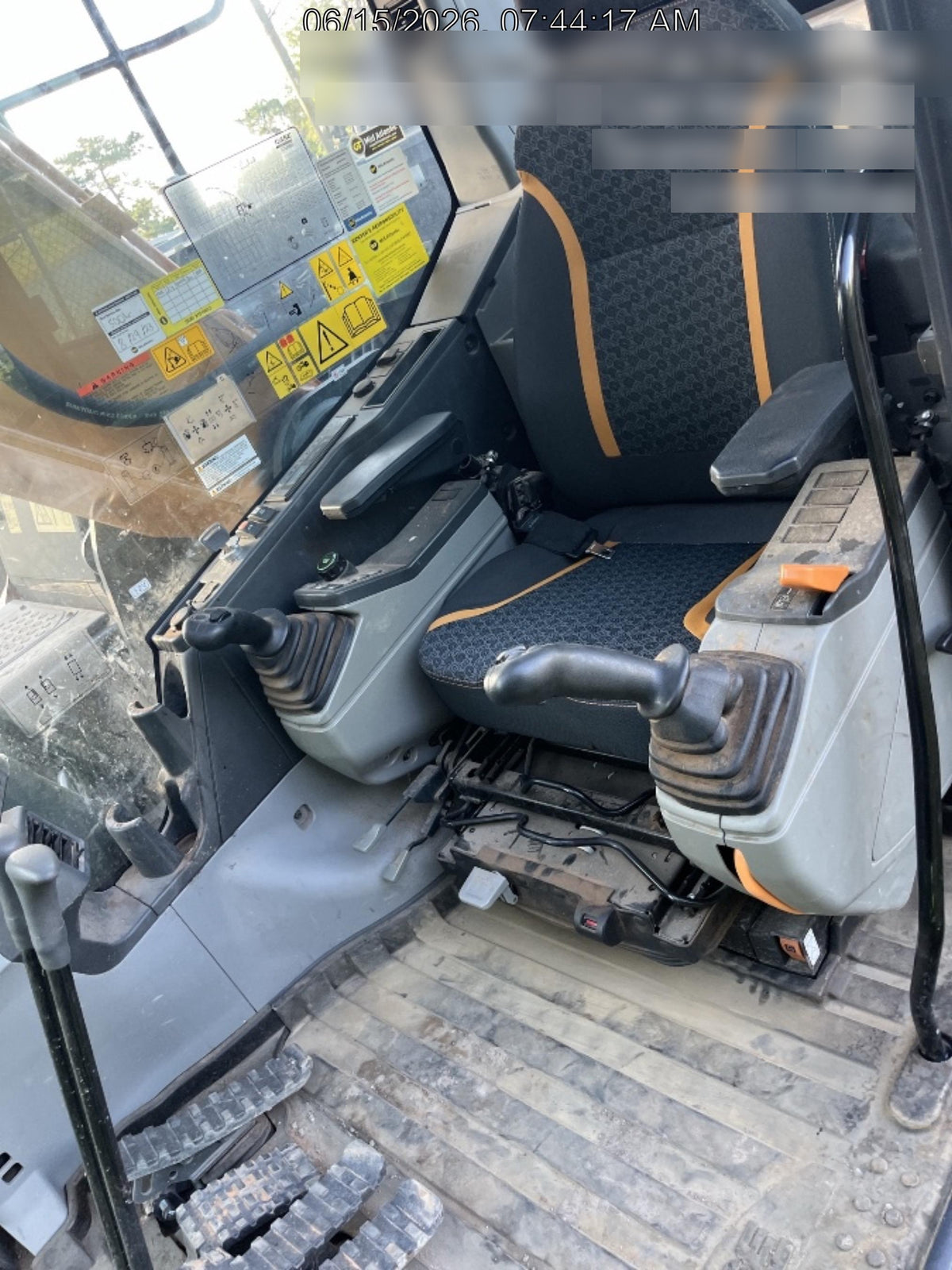 2023 CASE CX260E