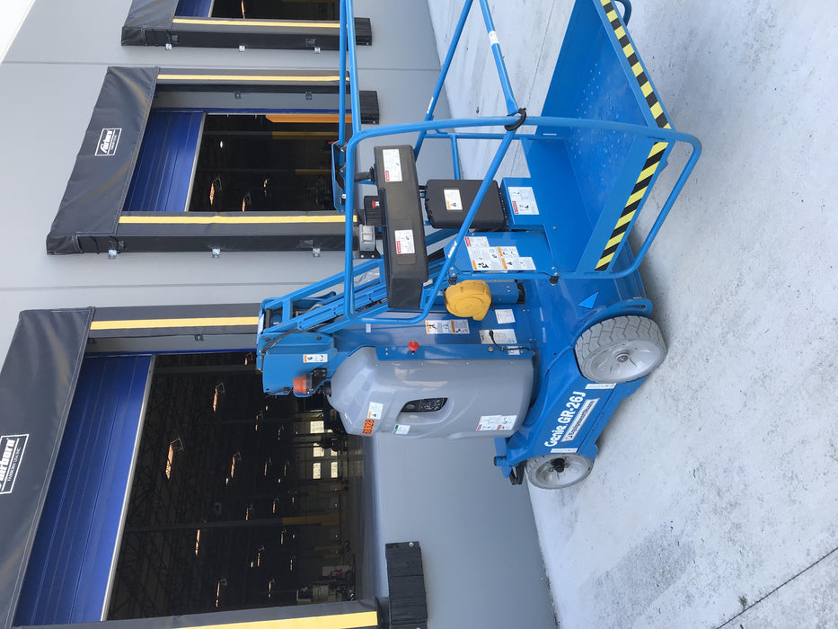2020 GENIE GR-26J
