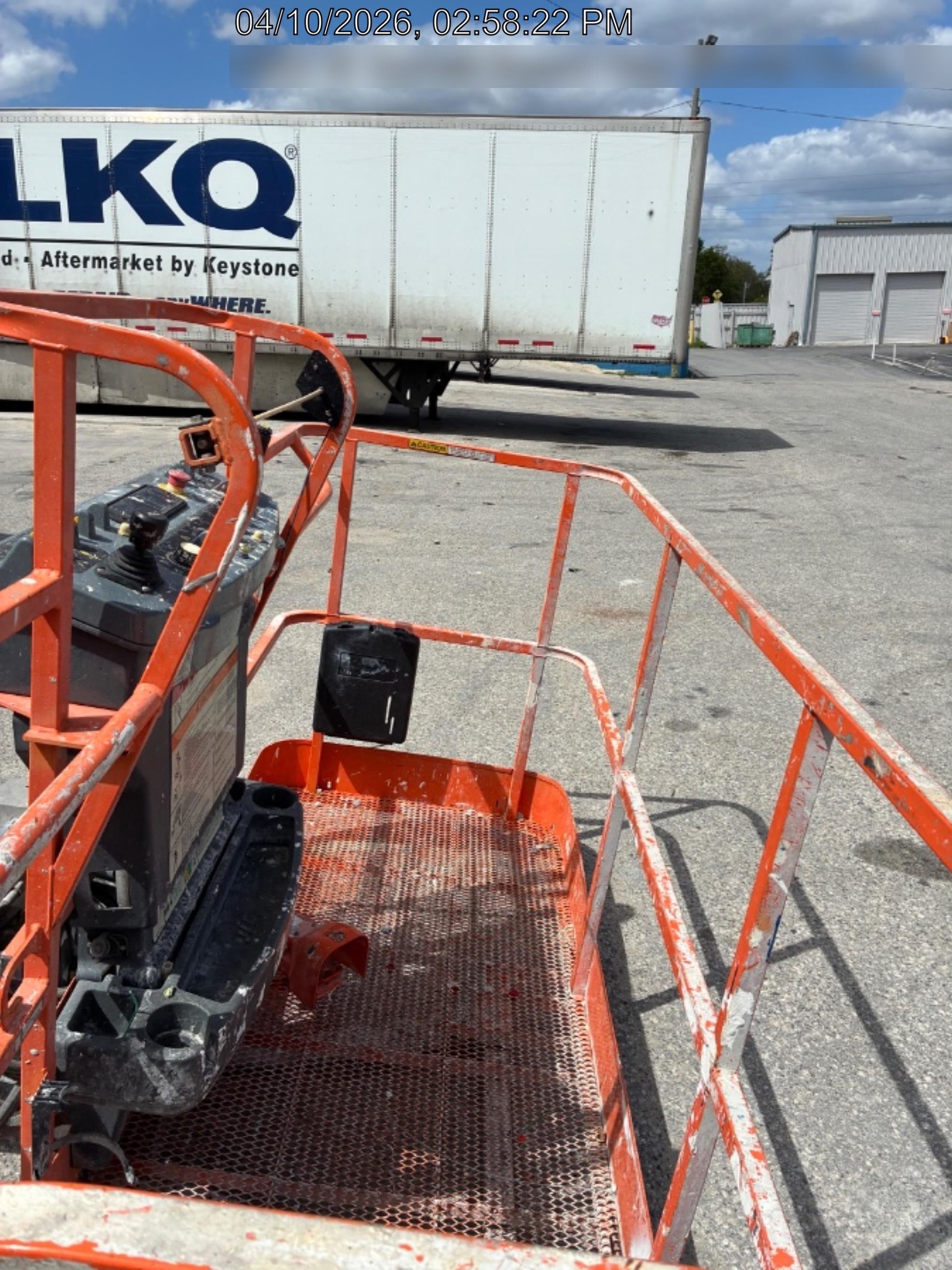 2023 JLG 660SJ