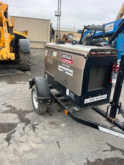 2019 Lincoln Electric Vantage 322 Welder Ready-Pak 3, Two wheel trailer, Fender and Light kit, Cable Rack