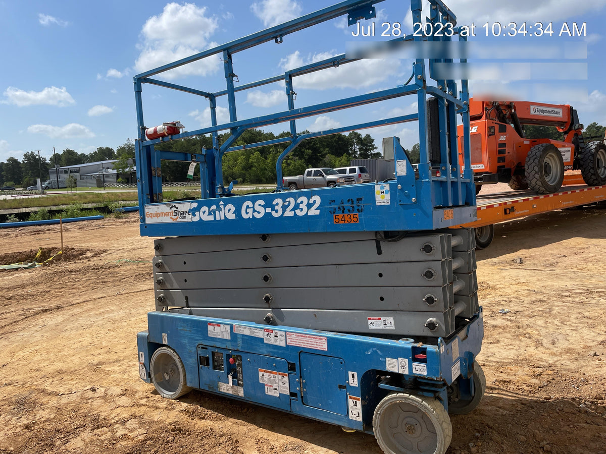 2017 GENIE GS-3232