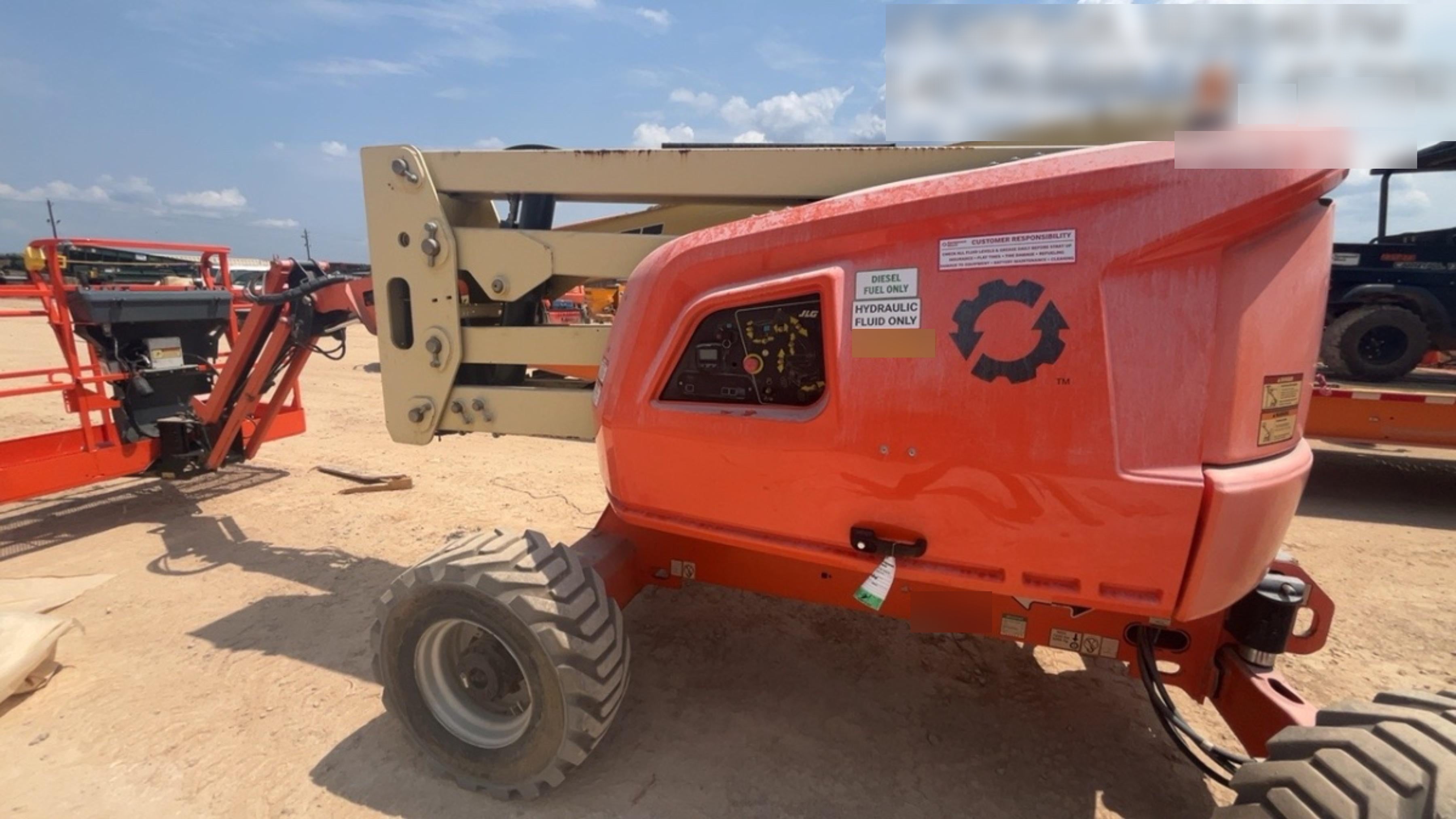 2019 JLG 450AJ