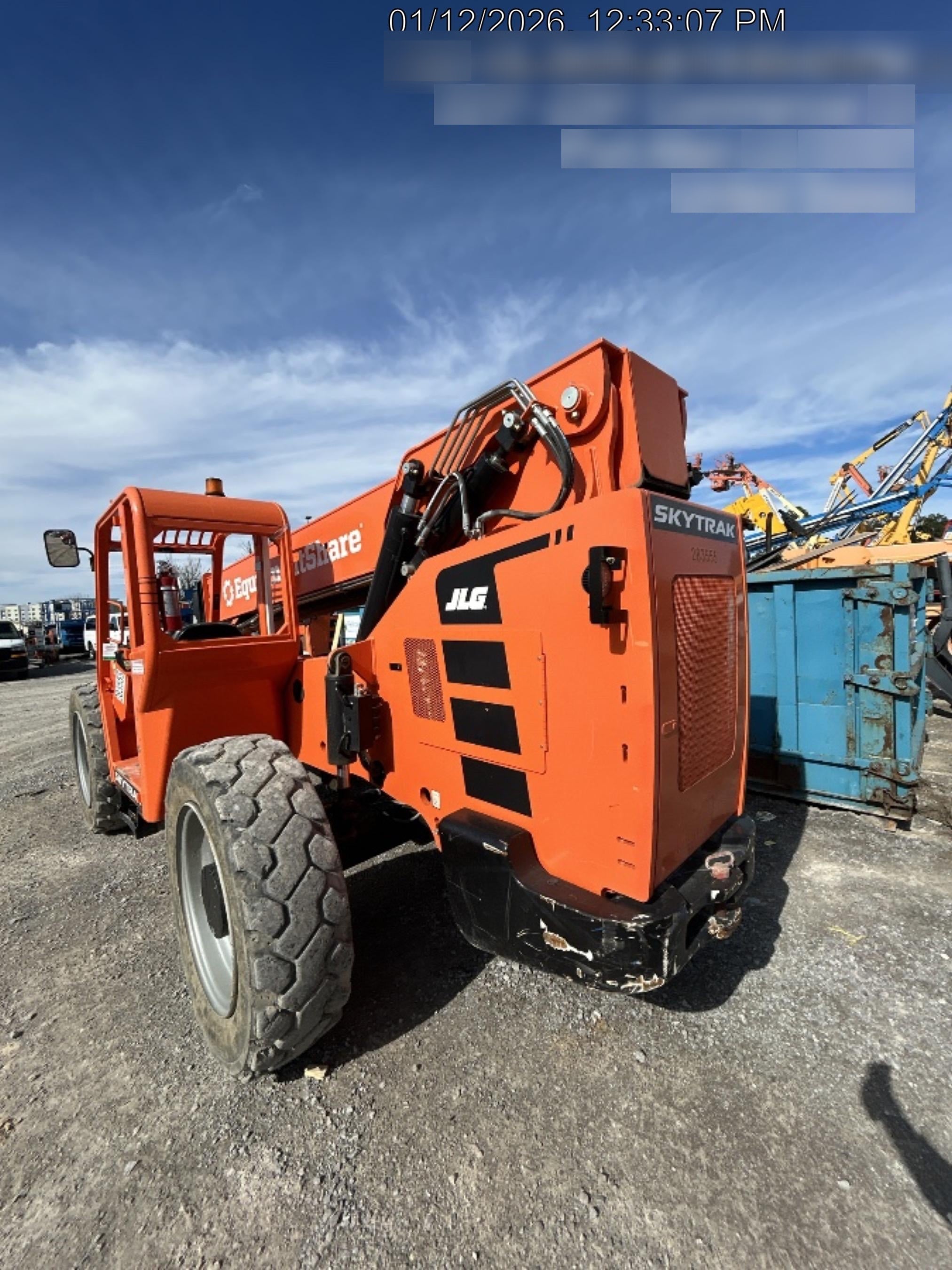 2022 SKYTRAK 8042