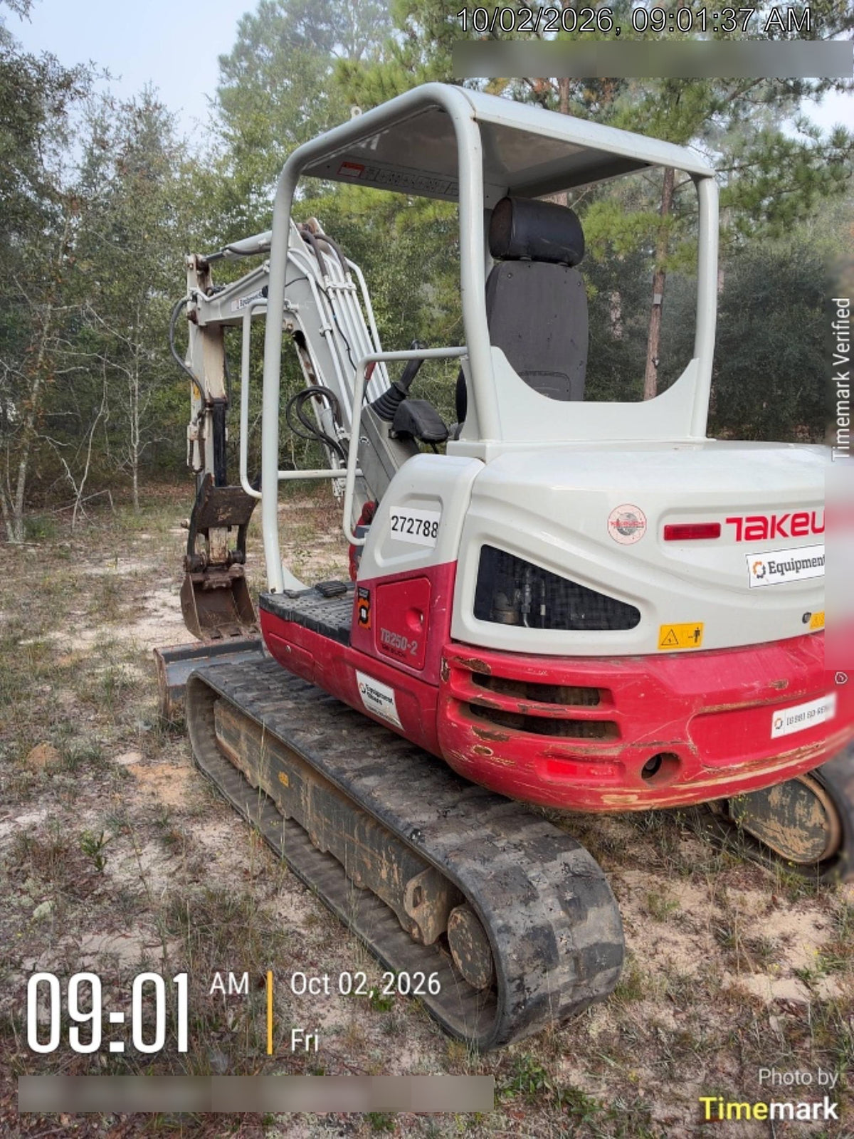 2022 TAKEUCHI TB250-2R