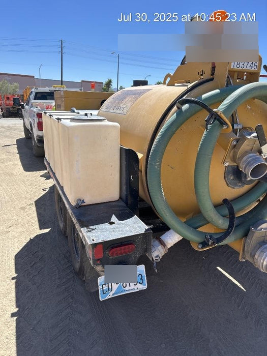 2021 Vac-Tron LP573XDT T4 Koehler Diesel Engine, 500 Gallon Debris Tank, x2 100 Gallon Water Tanks