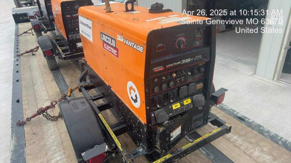 2021 Lincoln Electric Vantage 322 Vantage 322 Ready Pak 3 w/ Decals, ORANGE (includes trailer, cable rack, fender light kit) NO Telematics