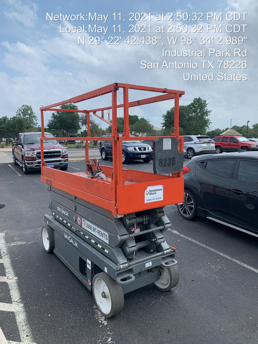 2018 Skyjack SJIII-3226 Skyjack SJIII3226 Scissor Lift w/Trojan Batteries