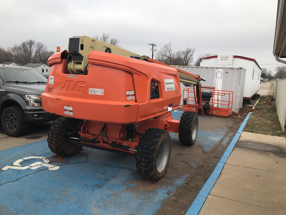 2019 JLG 660SJ
