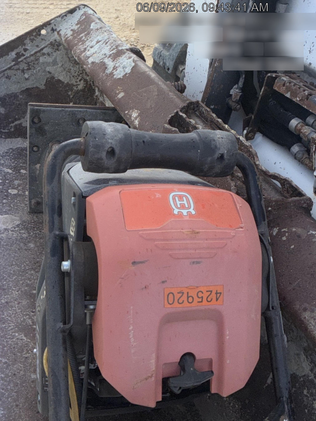 2024 HUSQVARNA LT6005