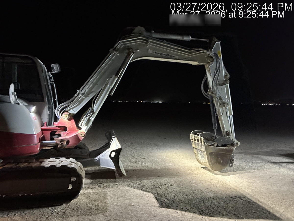 2025 TAKEUCHI 36" Bucket - Takeuchi