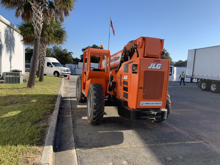 2020 Skytrak 8042 74 Hp, FF Tires, Work Lights, Beacon, Aux Hydraulics, Back up Alarm, Lifting Eye, ES Decals