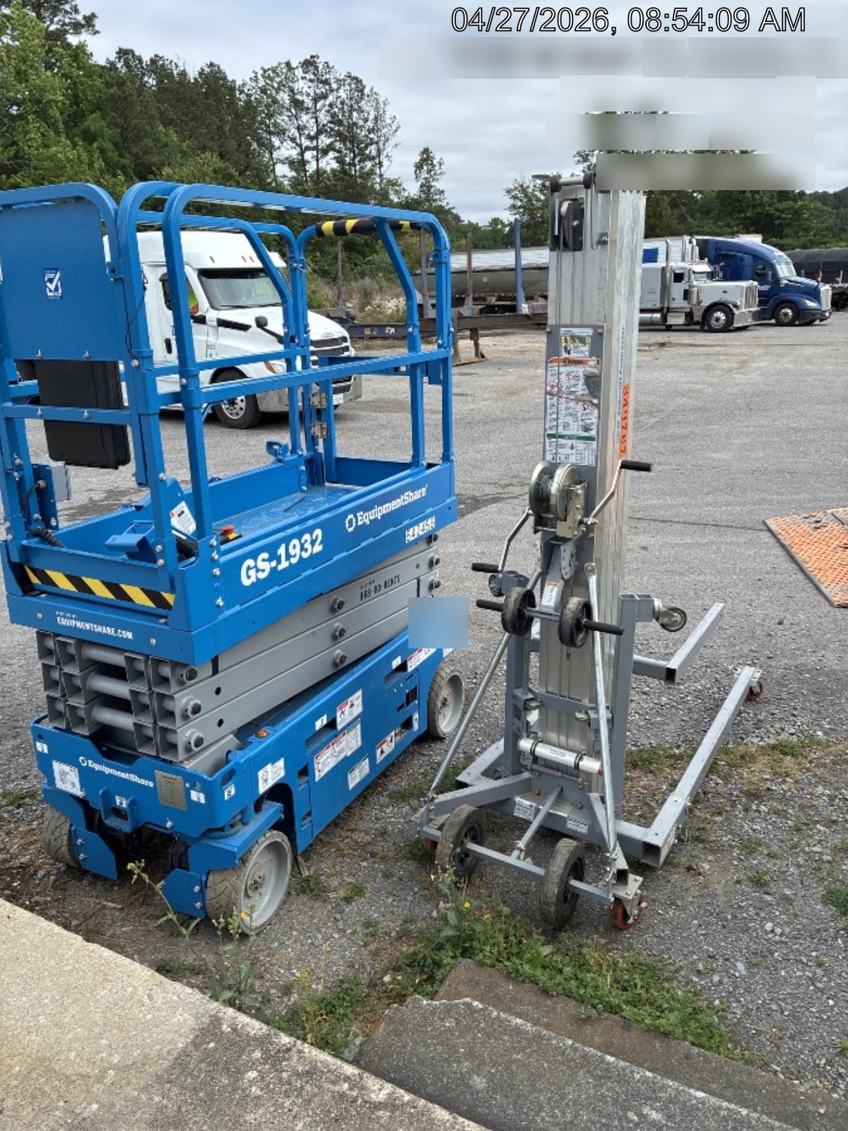 2023 GENIE SLC-24