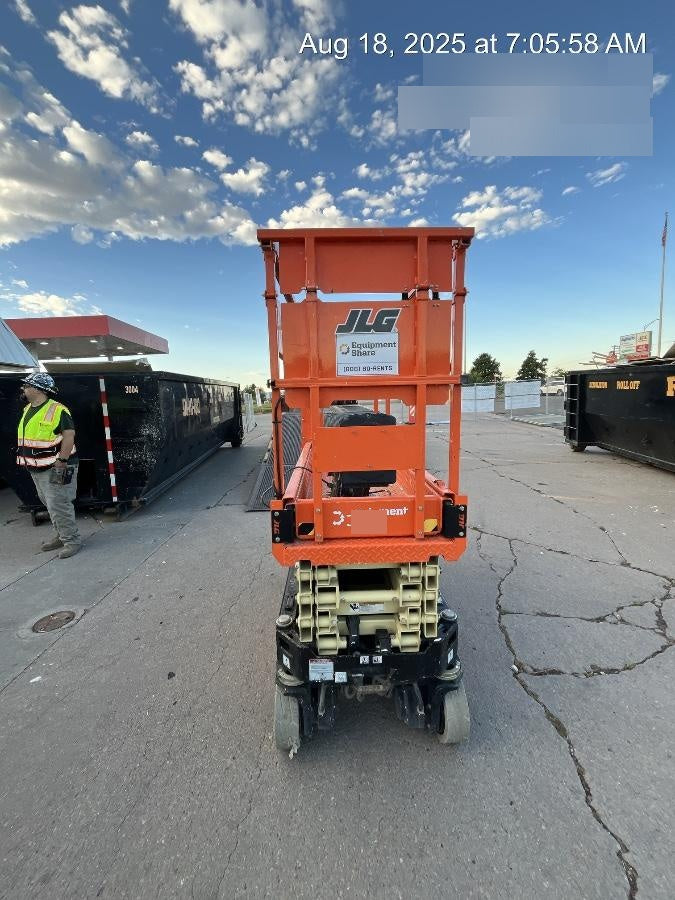2022 JLG ES1932