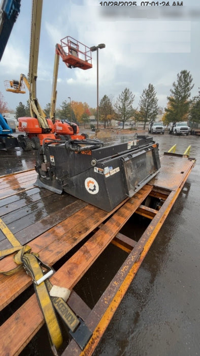 2020 PALADIN Sweepster SB72