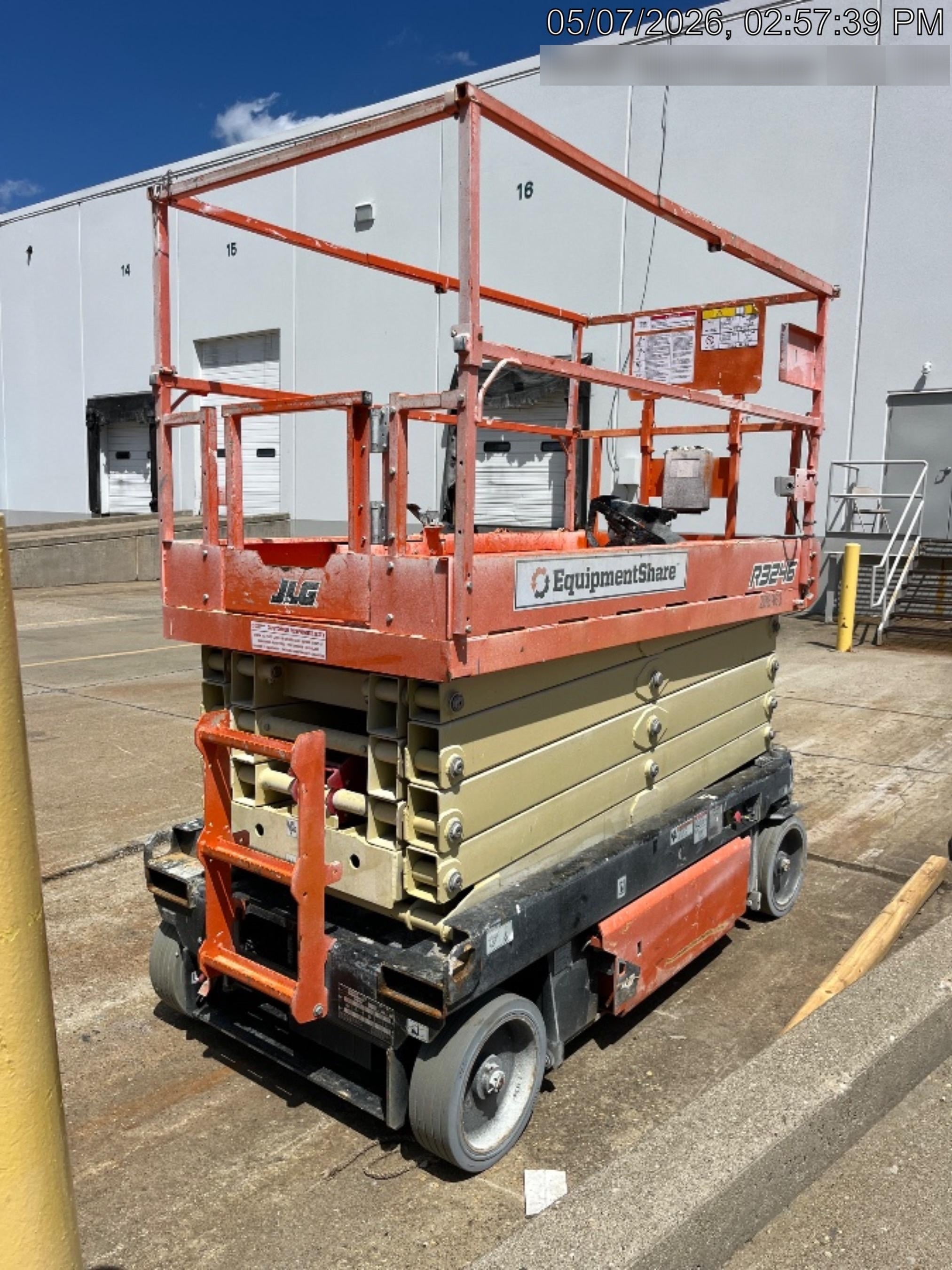 2022 JLG R3246