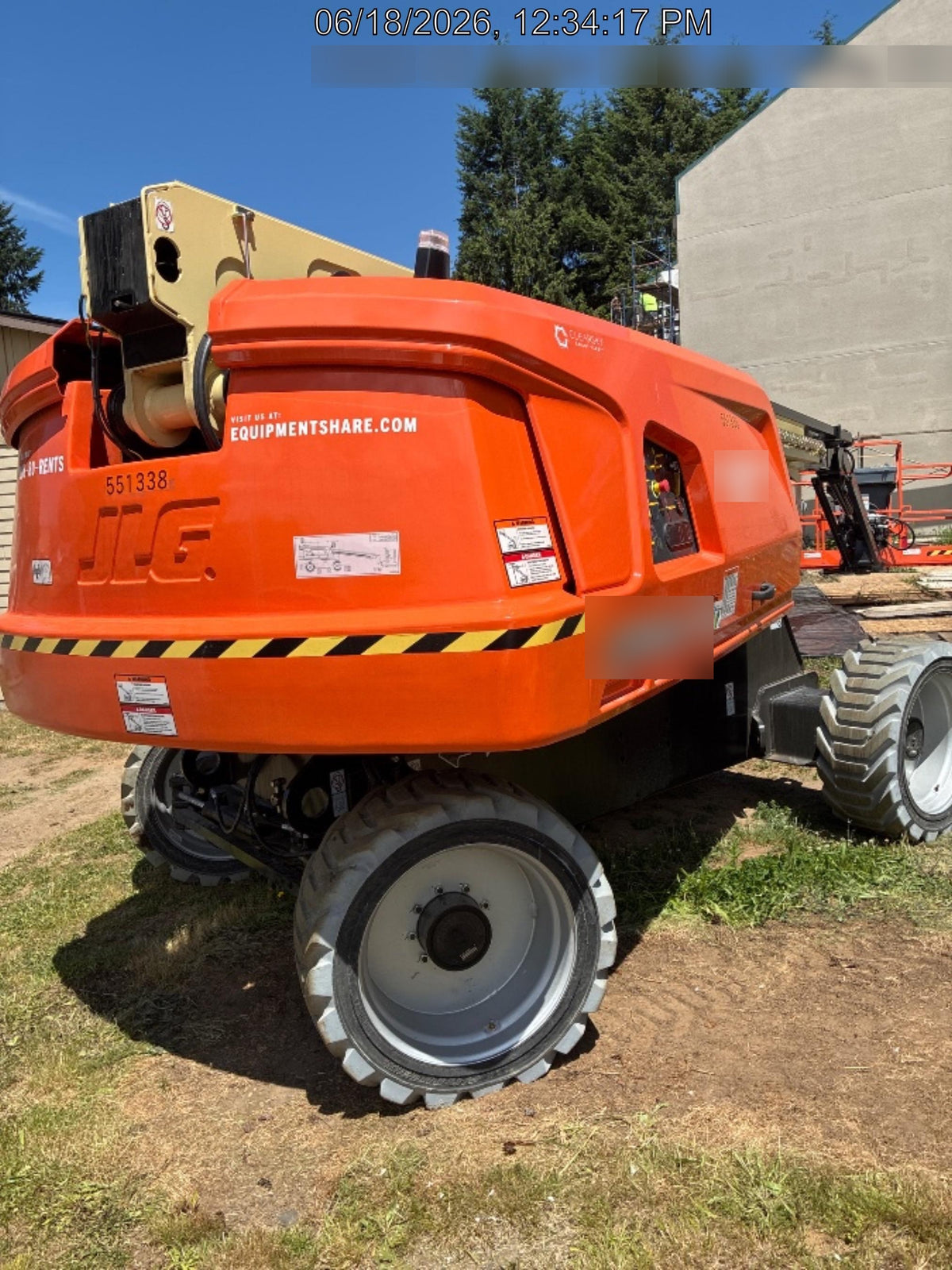 2025 JLG 660SJ