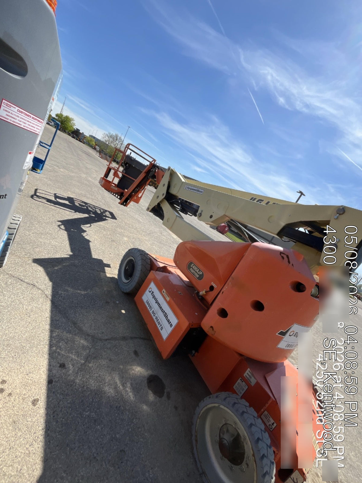 2019 JLG E400AJPN