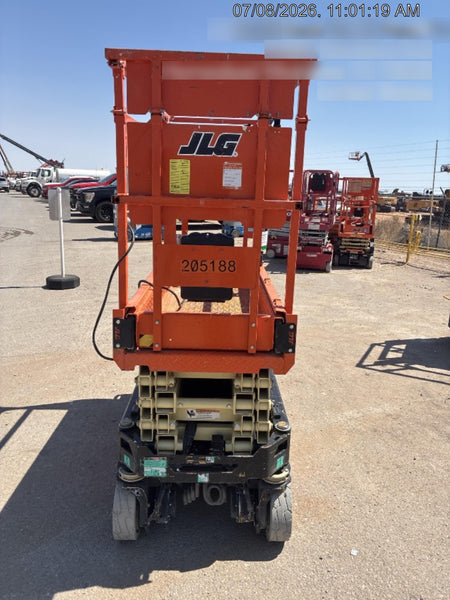 2022 JLG ES1932