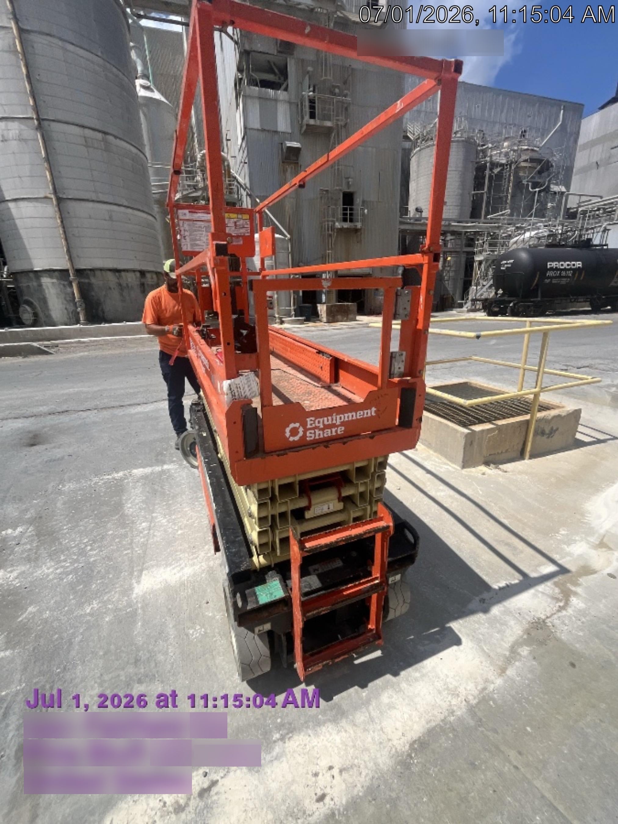 2022 JLG ES2632