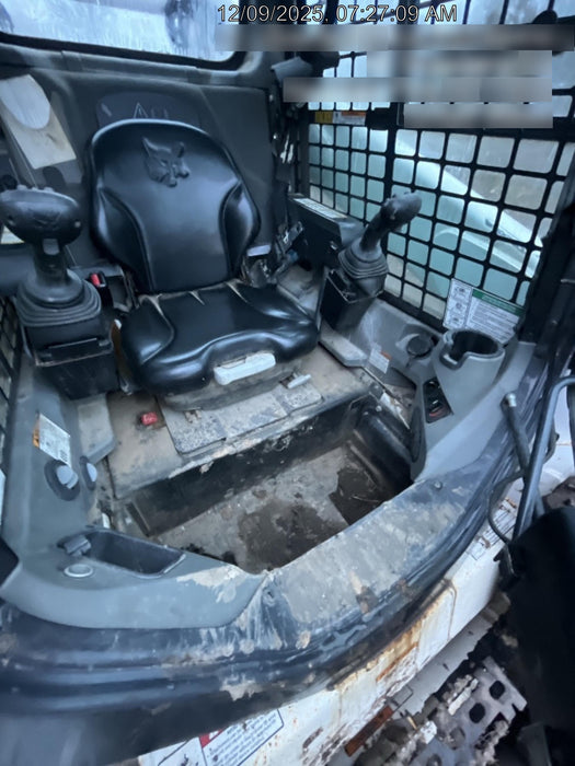 2020 Bobcat T740 74Hp T4, Cab/Heat/Air, Selectable Joystick Controls, Aux Hydraulics, Backup Alarm, P29 Performance Package, Rubber Tracks, Auto Ride Control, Reversing Fan, 7-Pin Attachment Control Kit