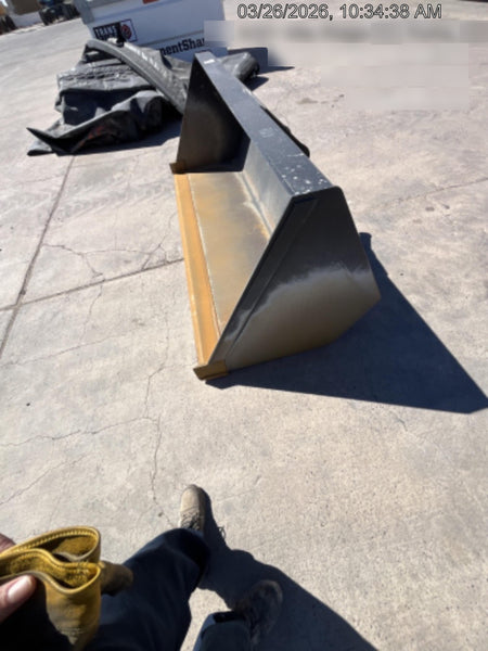 2025 JLG 1001100823