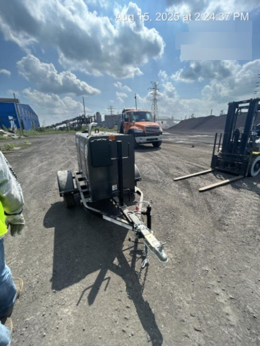 2024 Lincoln Electric Dual Maverick 200/200X Ready Pak 3, Includes Trailer, Cable Rack, Fender Light Kit K4382-1-RP3