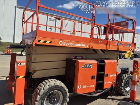 2023 JLG RT4394