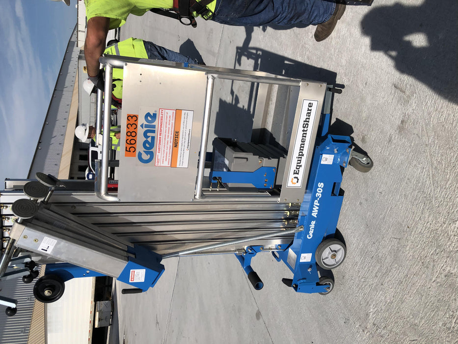 2019 GENIE AWP-30S