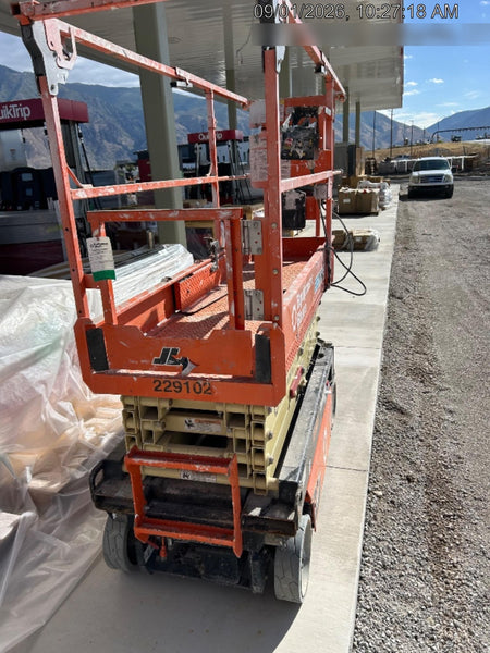 2022 JLG ES1932