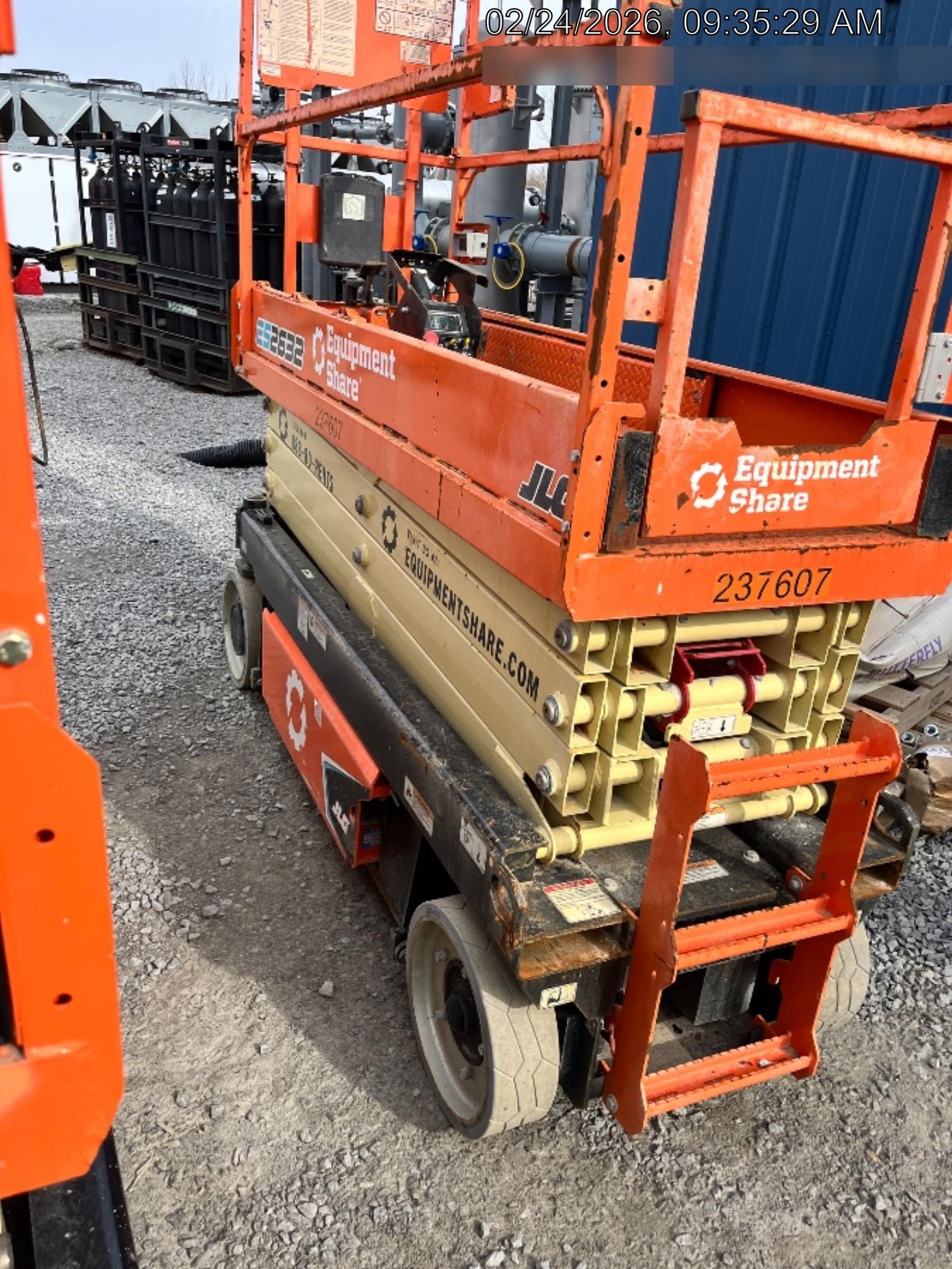 2022 JLG ES2632