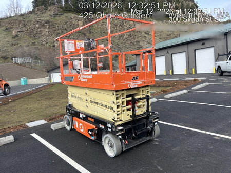 2025 JLG ES3246