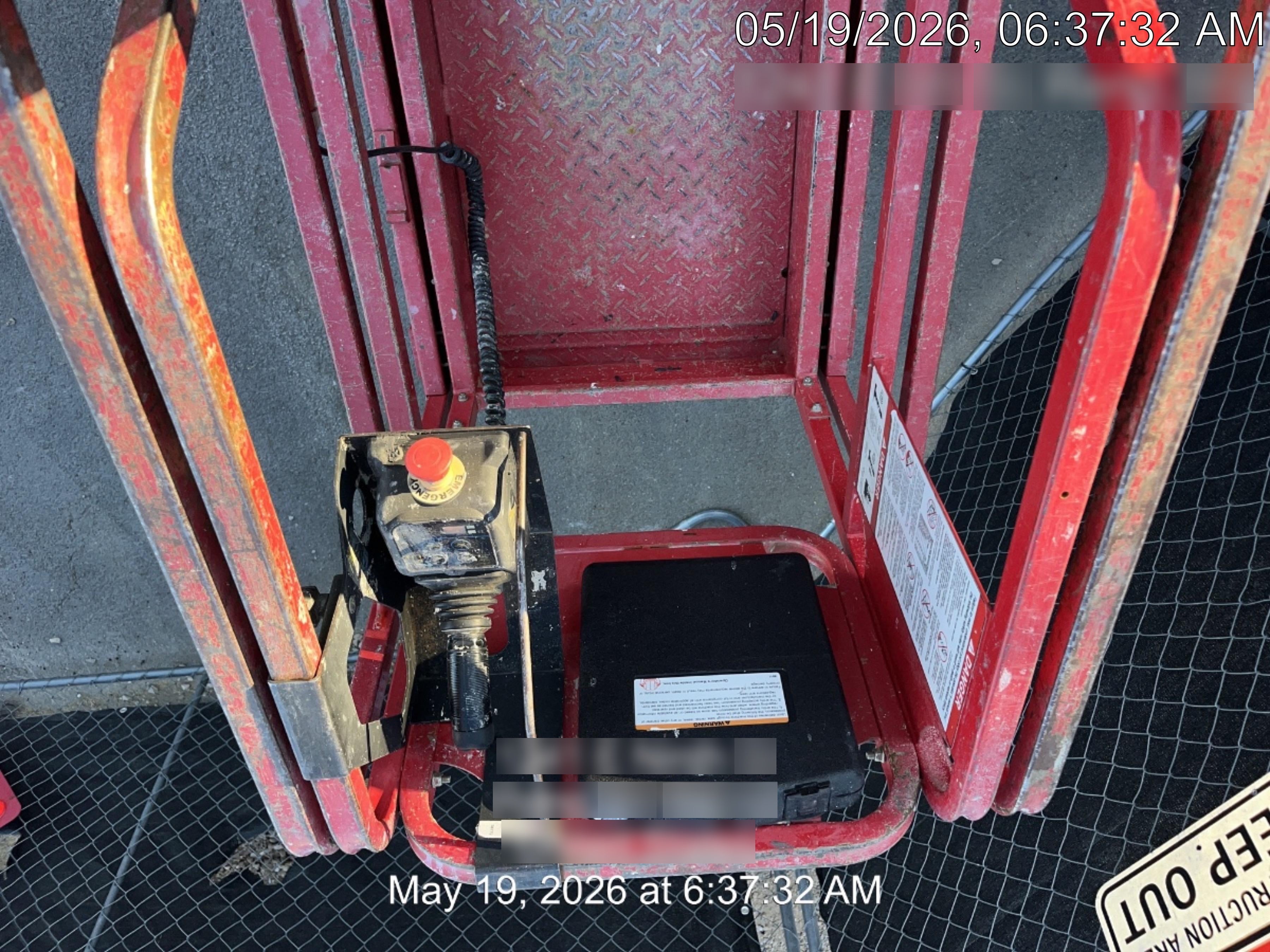 2020 MEC 1330SE Solid NM Tires, Steel Swing out Doors, LCS, Beacon, 900W Inverter