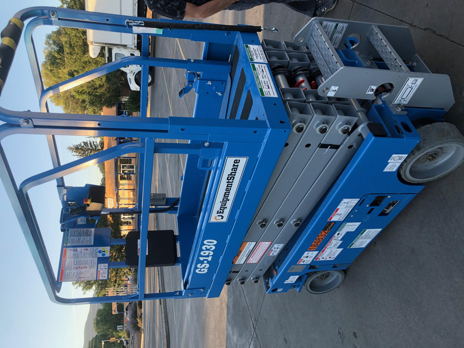 2020 Genie GS-1930 Fixed rails with chain entry gate - Pre A92.20