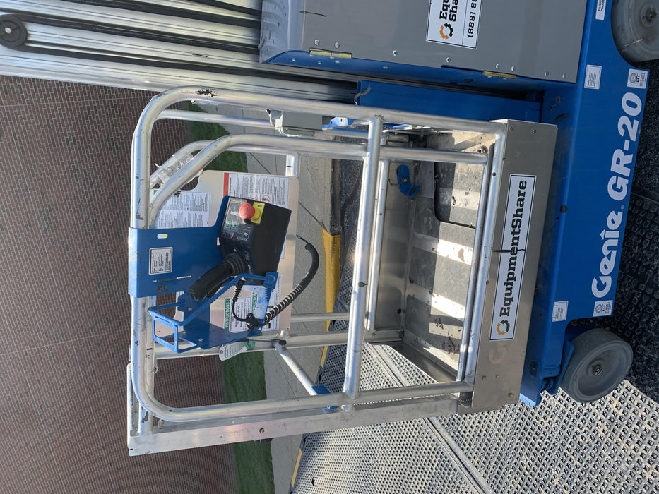 2020 GENIE GR-20