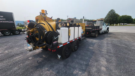 2023 Vac-Tron LP573XDT T4 Koehler Diesel Engine, 500 Gallon Debris Tank, x2 100 Gallon Water Tanks