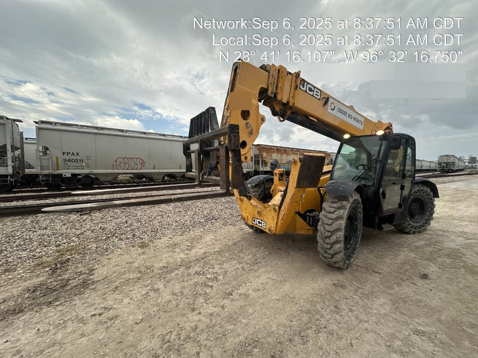 2019 JCB 510-56 74 HP w/CAB/HVAC, Beacon, Worklights, Aux Hydraulics, Solid Tires w/72" Carriage/60" Forks