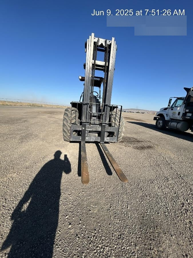 2023 CASE 588H