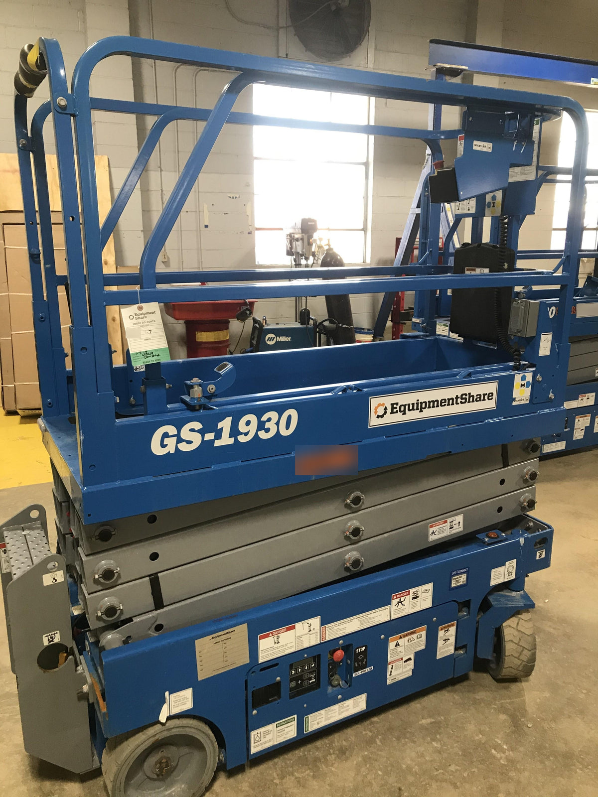 2019 Genie GS-1930 Fixed Rails with Chain Entry