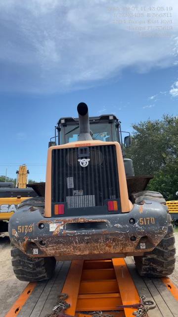 2018 Case 821G CLOSED CAB, 1 FUNCTION, JRB 418 STYLE HYD COUPLER