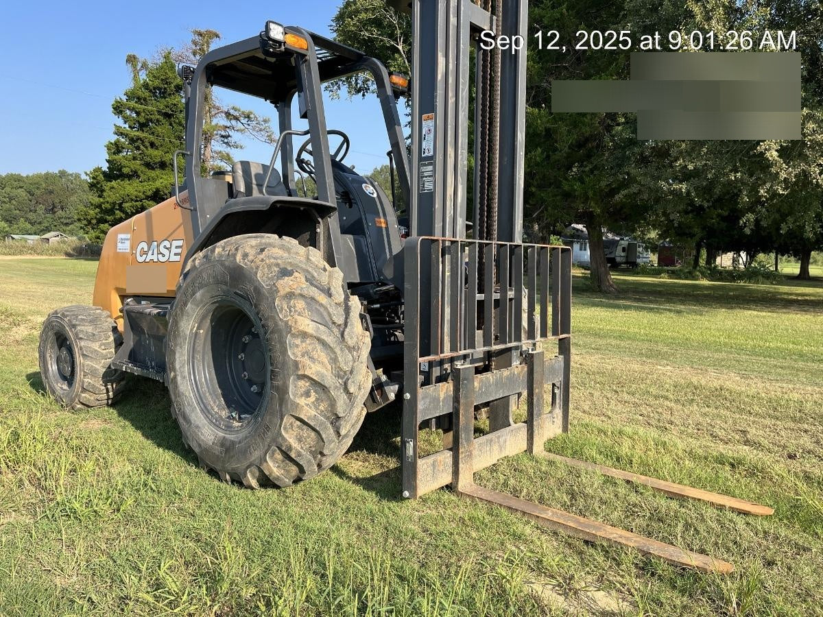 2023 CASE 588H