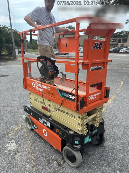 2025 JLG ES1932
