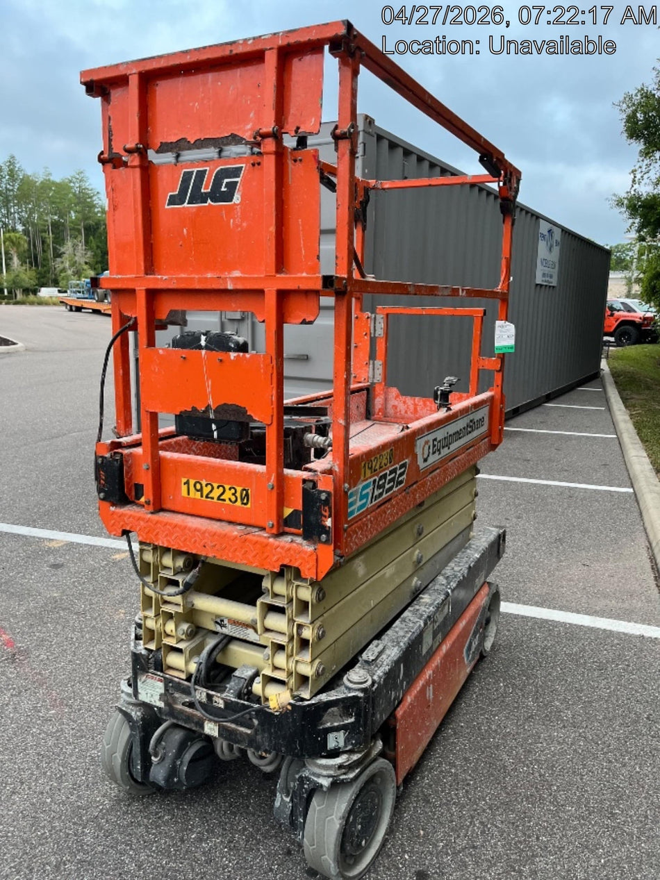2021 JLG ES1932